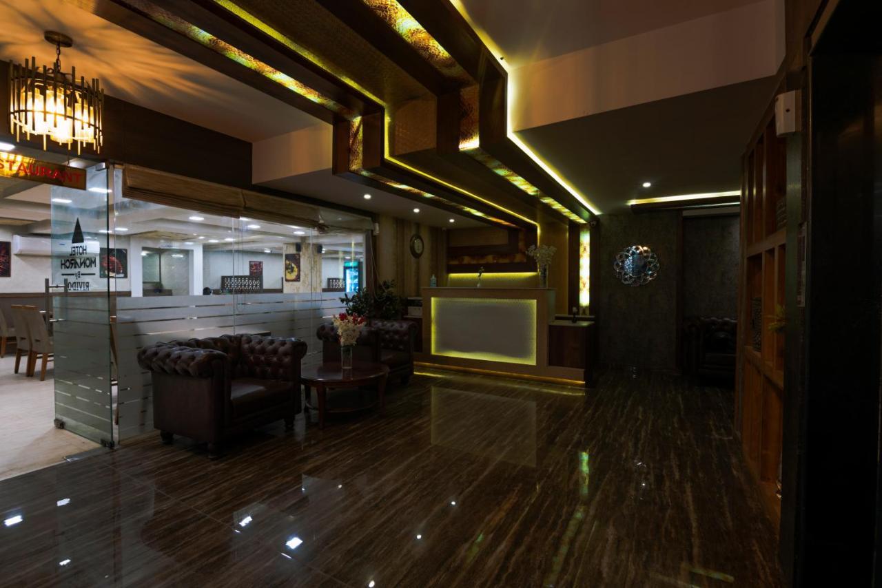Hotel Monarch International Bangalore Exterior photo