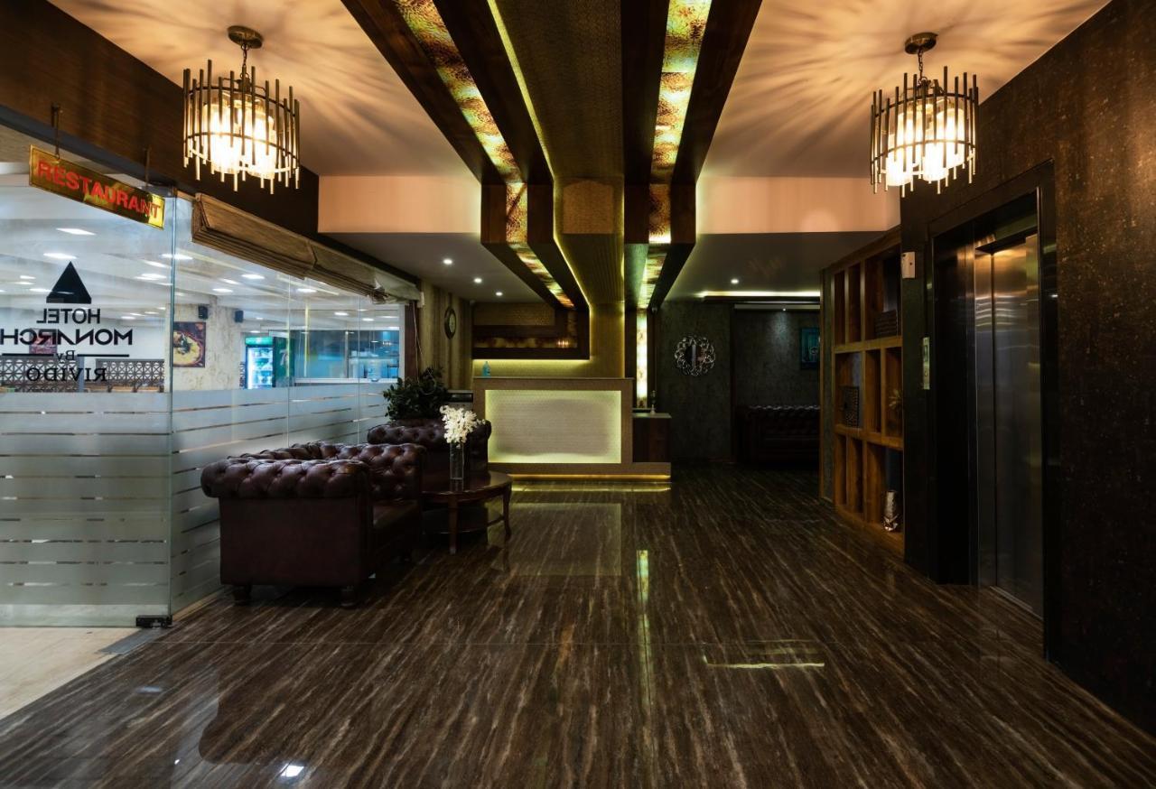 Hotel Monarch International Bangalore Exterior photo