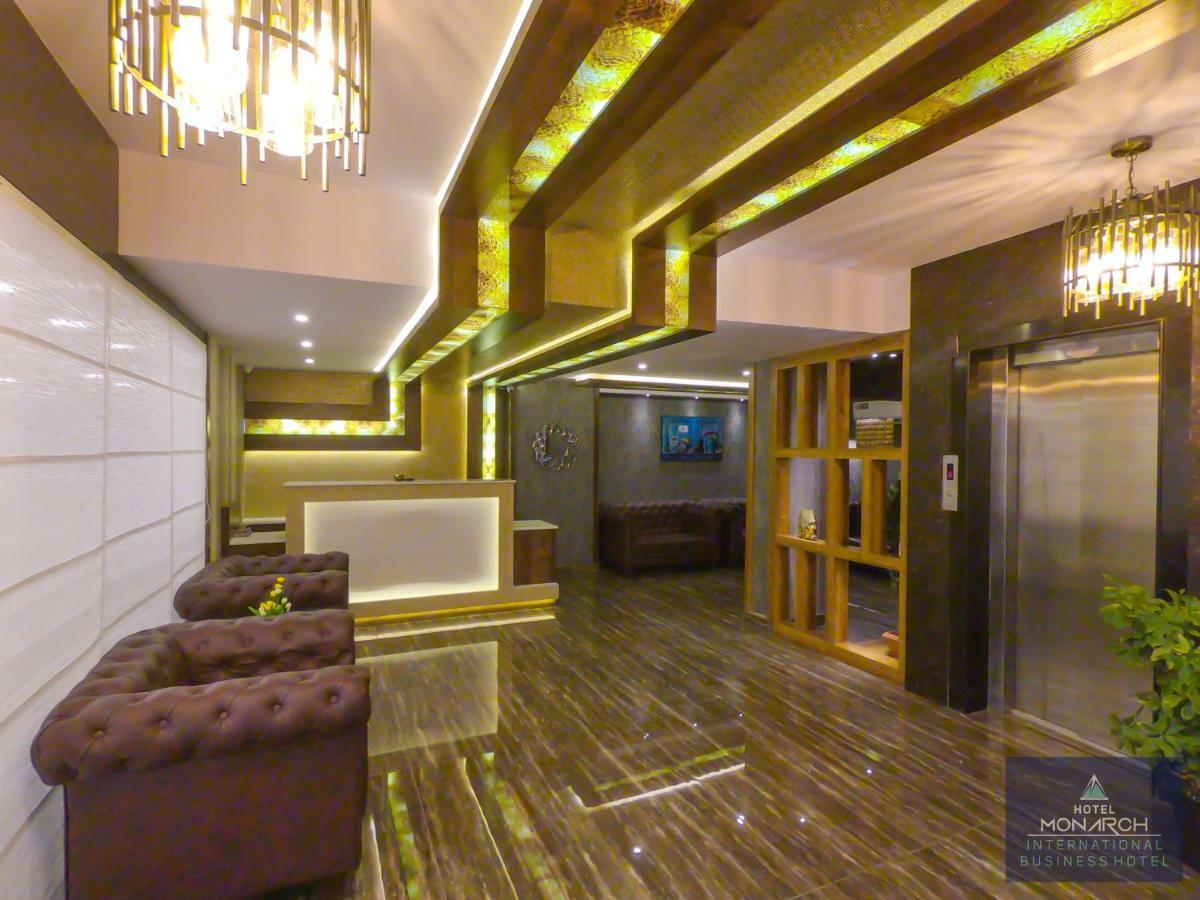 Hotel Monarch International Bangalore Exterior photo